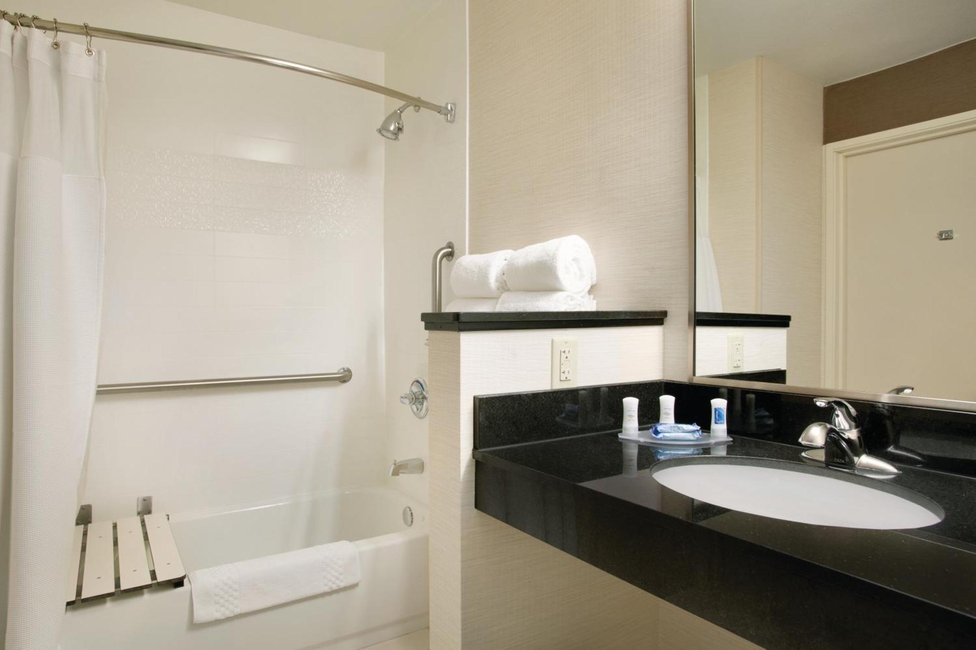 Fairfield Inn & Suites By Marriott Quincy Buitenkant foto