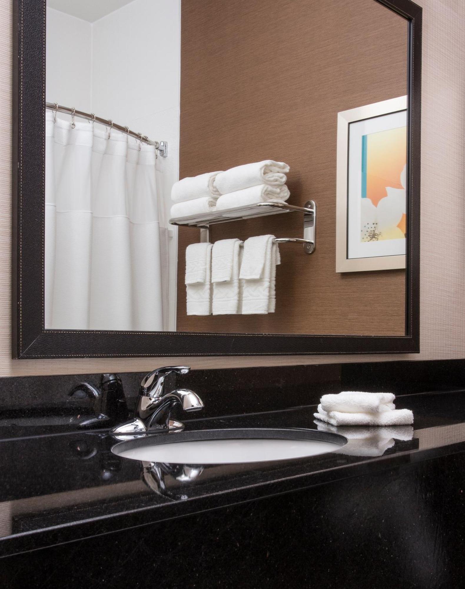 Fairfield Inn & Suites By Marriott Quincy Buitenkant foto