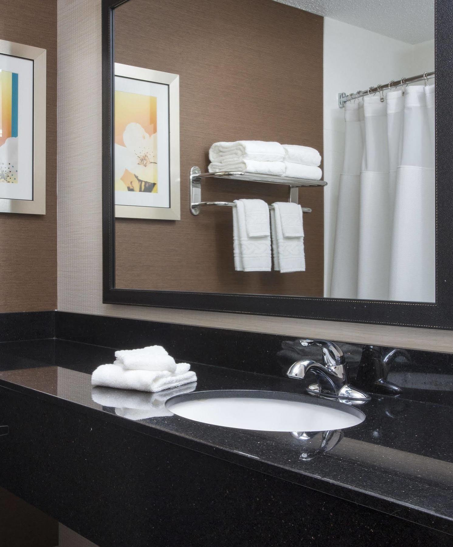 Fairfield Inn & Suites By Marriott Quincy Buitenkant foto
